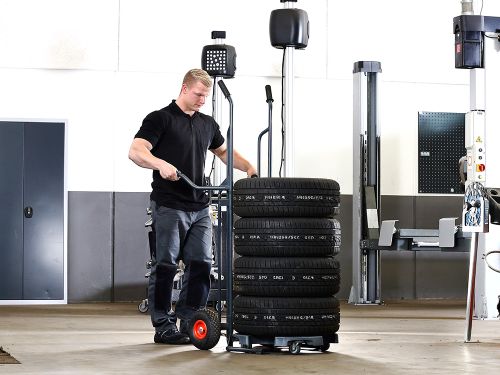Wheelcaddy_3.jpg