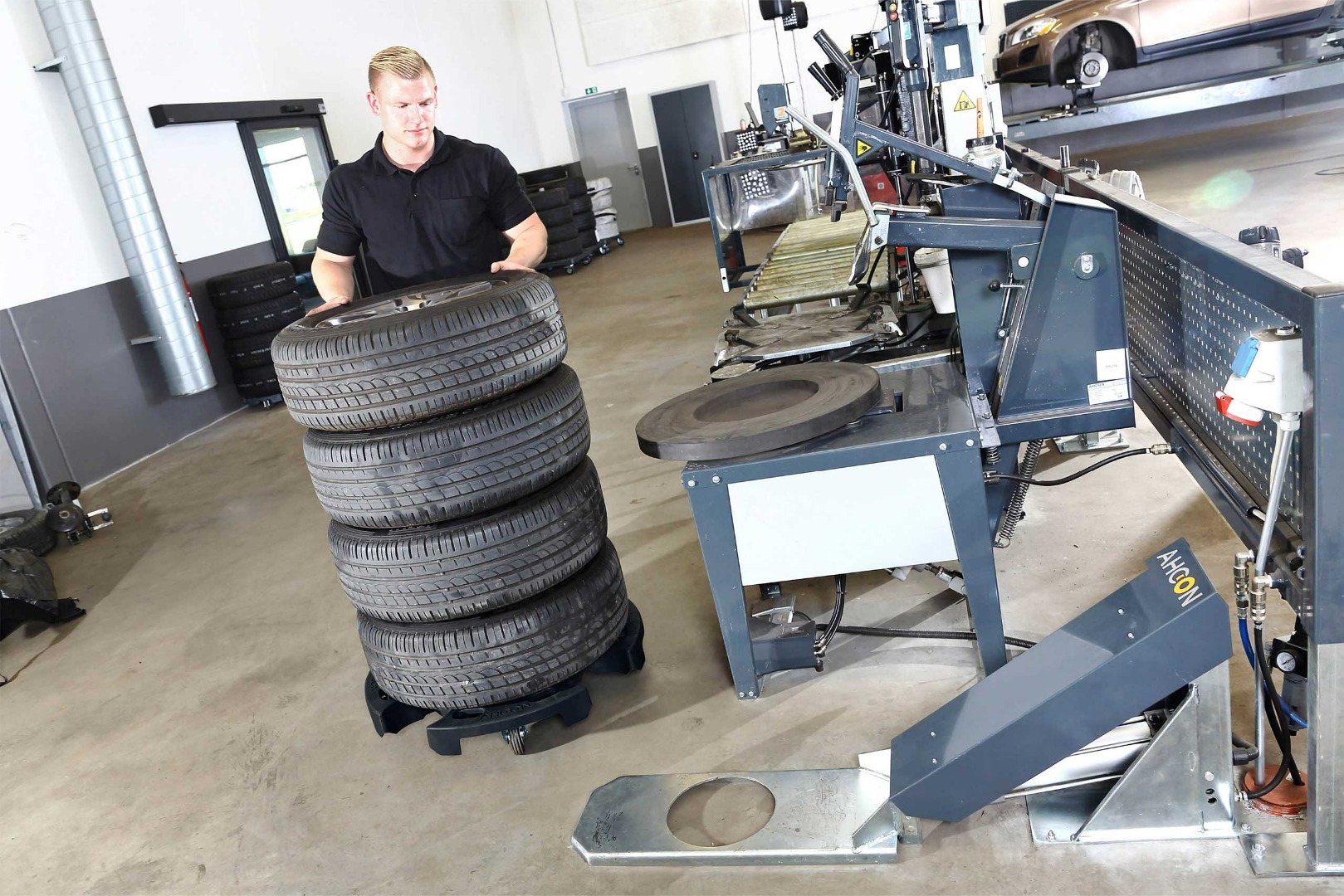 WHEEL-TROLLEY-RECYCLED-XL-11.jpg