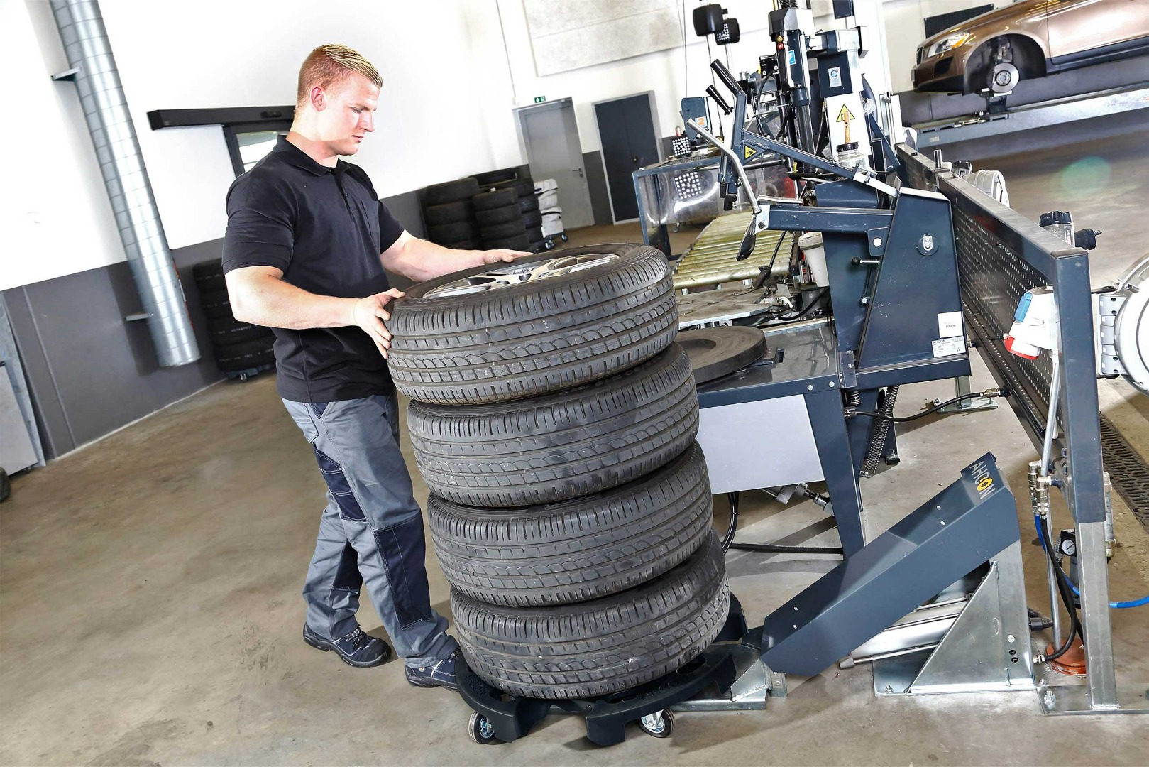 WHEEL-TROLLEY-RECYCLED-XL-12.jpg